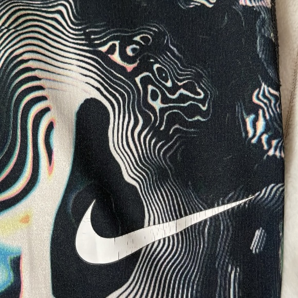 Nike Pro Crop Legging | Size Small - Picture 2 of 9